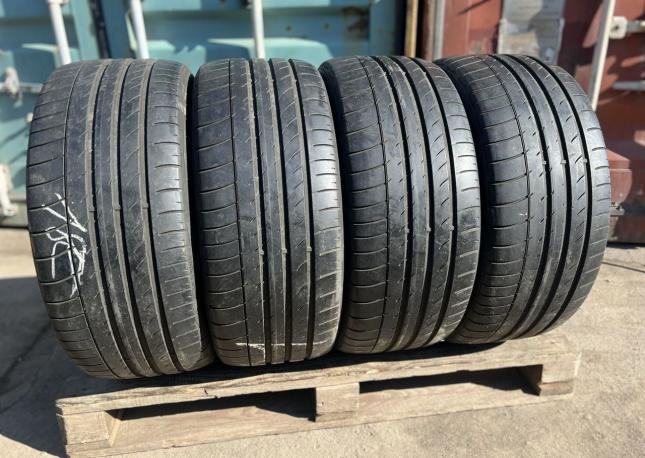 Dunlop SP QuattroMaxx 255/40 R19