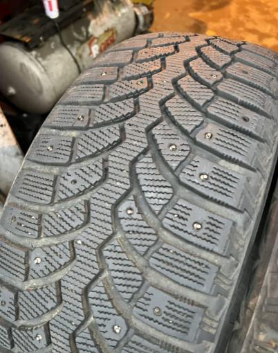 Bridgestone Blizzak Spike-01 235/55 R18