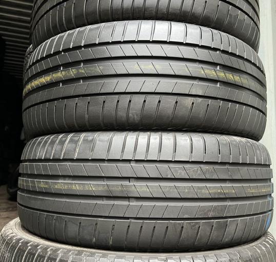 Bridgestone Turanza T005 225/55 R18