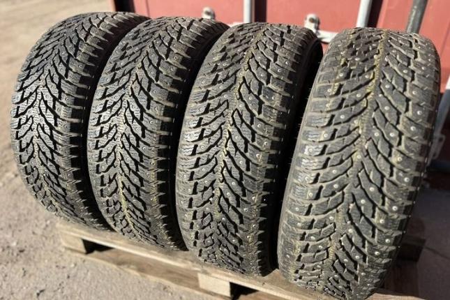 Nokian Tyres Hakkapeliitta 9 225/55 R17