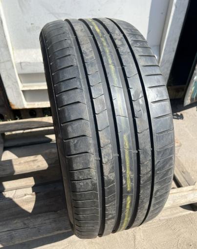 Pirelli P Zero PZ4 275/40 R21