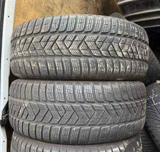 Pirelli Winter Sottozero 3 235/55 R17