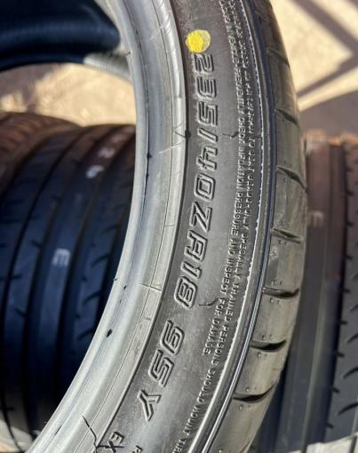 Dunlop SP Sport Maxx 050+ 235/40 R18 и 265/35 R18