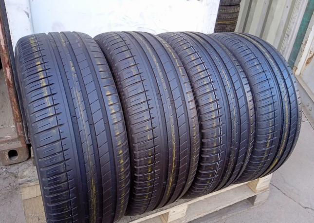 Michelin Pilot Sport 3 245/45 R19