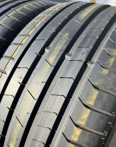 Pirelli P Zero PZ4 275/35 R22 и 315/30 R22