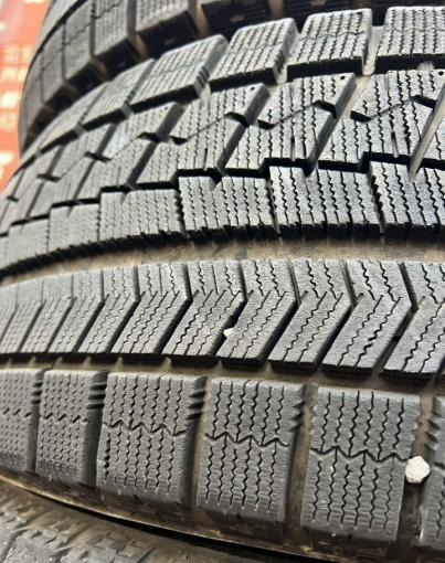 Bridgestone Blizzak VRX 215/55 R17