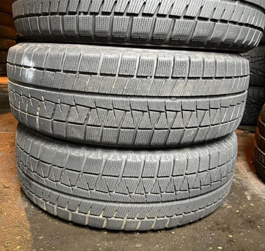 Bridgestone Ice Partner 2 215/65 R16