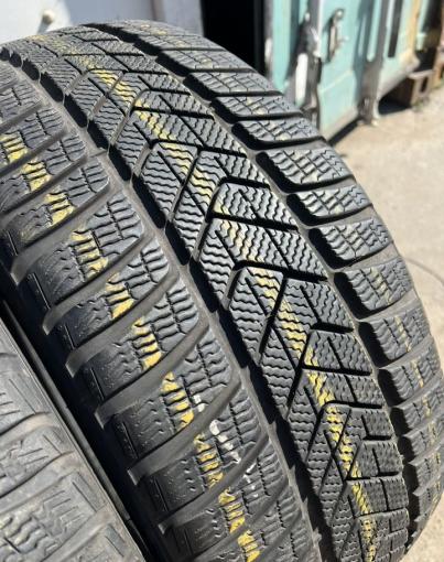 Pirelli Winter Sottozero 3 255/35 R21