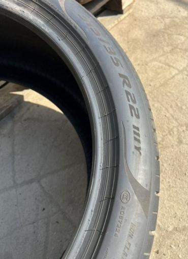 Pirelli P Zero PZ4 315/35 R22