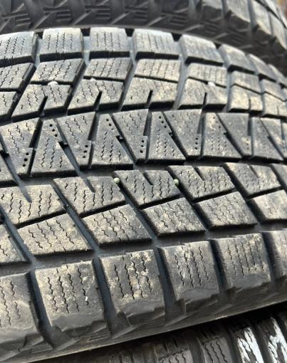 Bridgestone Blizzak DM-V1 225/65 R17