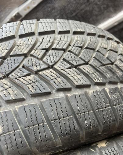 Goodyear UltraGrip Performance 235/55 R17