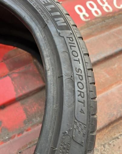 Michelin Pilot Sport 4 235/40 R18