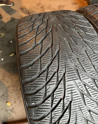 Nokian Tyres Hakkapeliitta R2 255/45 R18