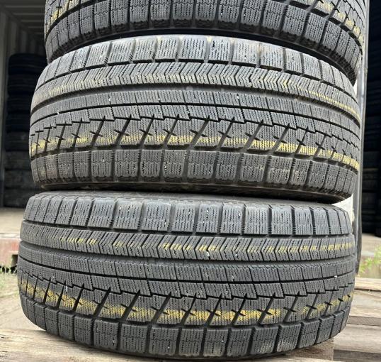 Bridgestone Blizzak VRX 245/40 R19