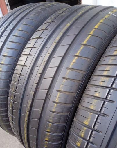 Michelin Pilot Sport 3 245/45 R19