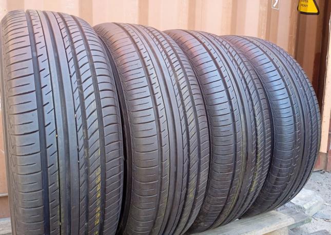 Yokohama Advan dB V552 205/65 R15