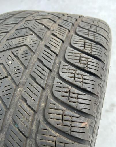 Pirelli Scorpion Winter 295/35 R21