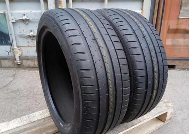 Michelin Pilot Sport 4 235/45 R19