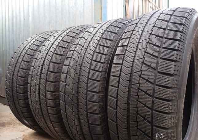 Bridgestone Blizzak VRX 215/60 R16