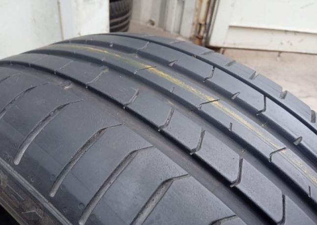 Pirelli P Zero PZ4 225/40 R19