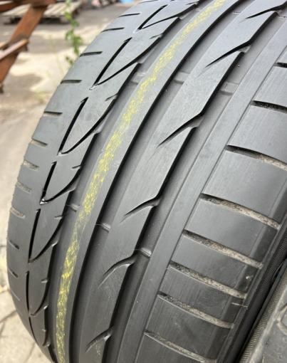 Bridgestone Potenza S001 255/35 R19