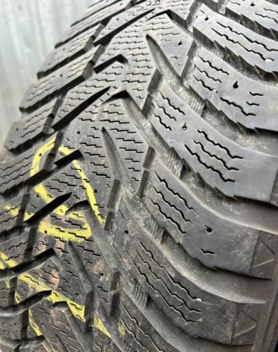 Nokian Tyres Hakkapeliitta 8 255/50 R19