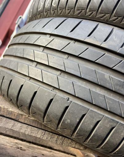 Bridgestone Turanza T005 225/55 R17