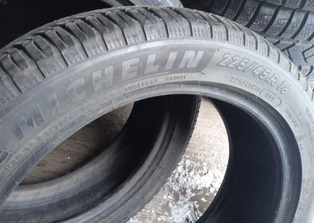 Michelin CrossClimate+ 225/45 R18