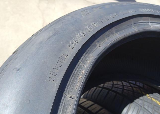 Continental ExtremeContact DWS 225/45 R17 и 245/40 R17