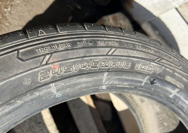 Dunlop SP Sport Maxx 050+ 245/45 R18