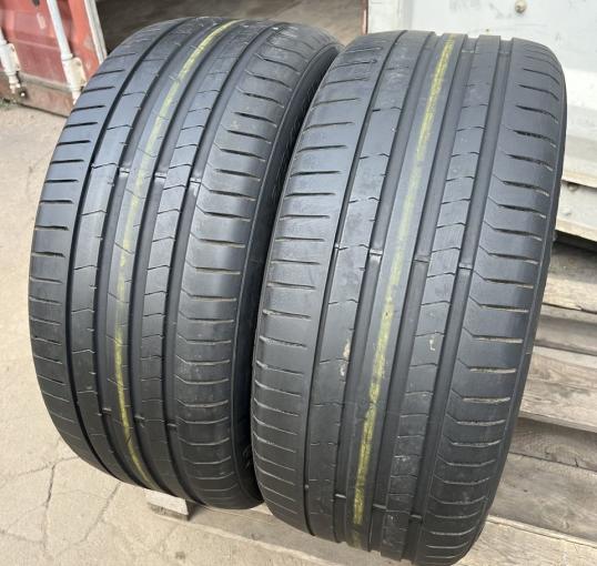 Pirelli P Zero PZ4 275/40 R21