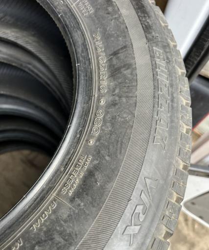 Bridgestone Blizzak VRX 215/65 R16