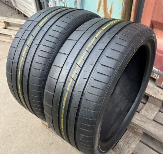 Pirelli P Zero PZ4 265/35 R20