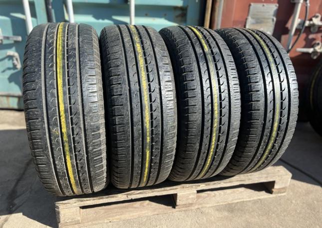 Goodyear EfficientGrip SUV 4x4 245/60 R18