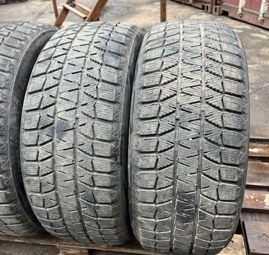 Bridgestone Blizzak WS-80 235/50 R19