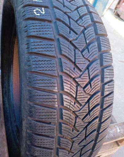 Dunlop Winter Sport 5 215/60 R17