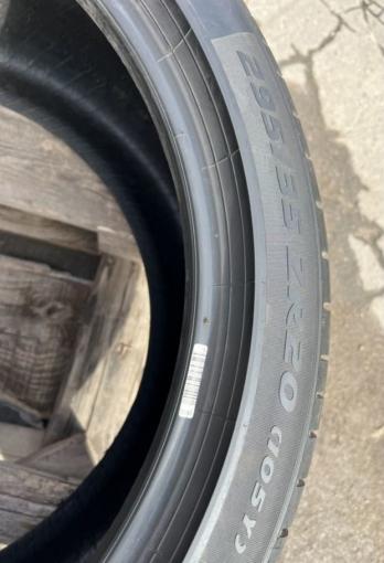 Pirelli P Zero PZ4 295/35 R20