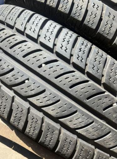 Continental VancoWinter 2 205/65 R16C