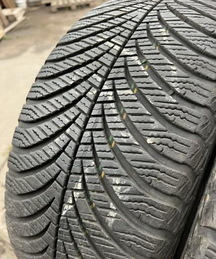 Goodyear Vector 4Seasons 225/45 R17