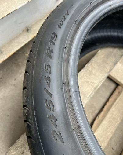 Pirelli P Zero 245/45 R19