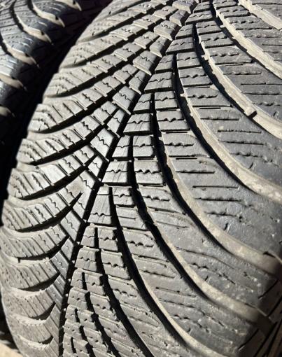 Goodyear Vector 4Seasons Gen-2 225/45 R17