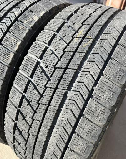 Bridgestone Blizzak VRX 245/45 R17