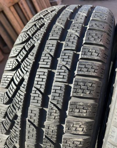 Pirelli Winter Sottozero 210 Serie II 225/45 R17