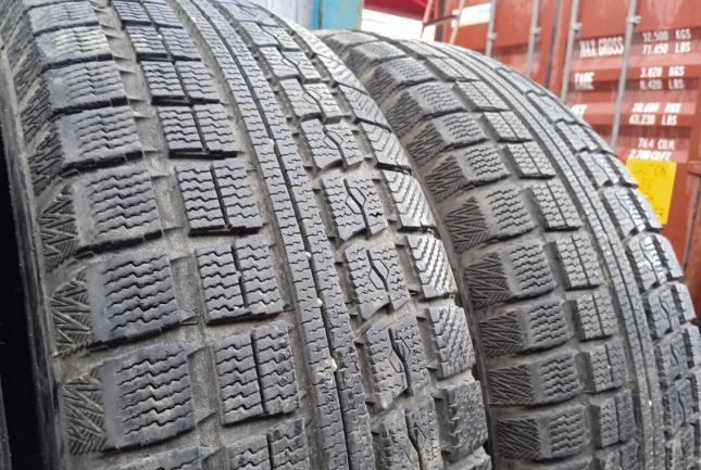 Toyo Winter Tranpath MK4a 215/70 R16