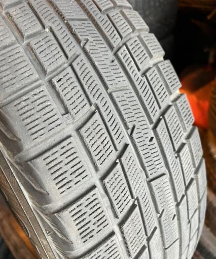Yokohama Ice Guard IG30 215/60 R16