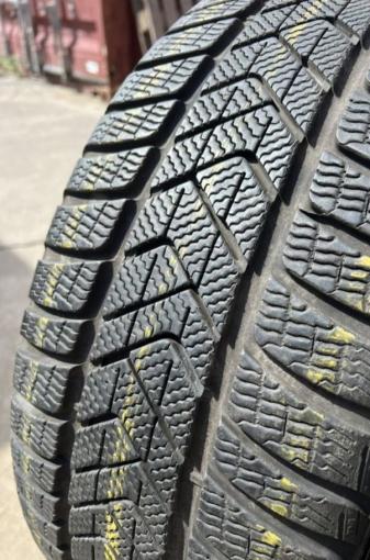 Pirelli Winter Sottozero 3 255/35 R21