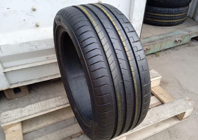 Pirelli P Zero PZ4 245/45 R18