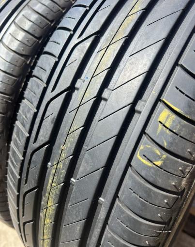 Bridgestone Turanza T001 215/60 R16