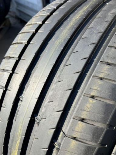 Michelin Pilot Sport 4 255/40 R21