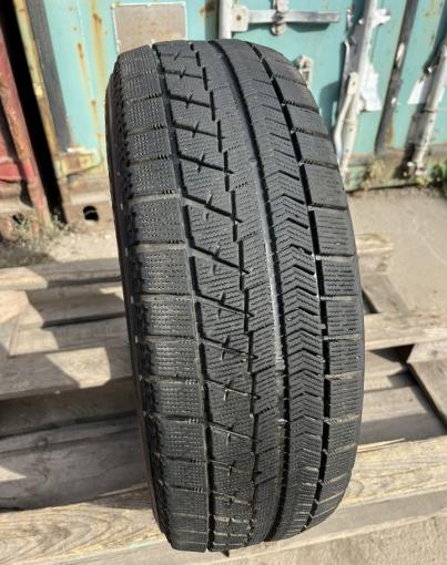 Bridgestone Blizzak VRX 215/65 R16